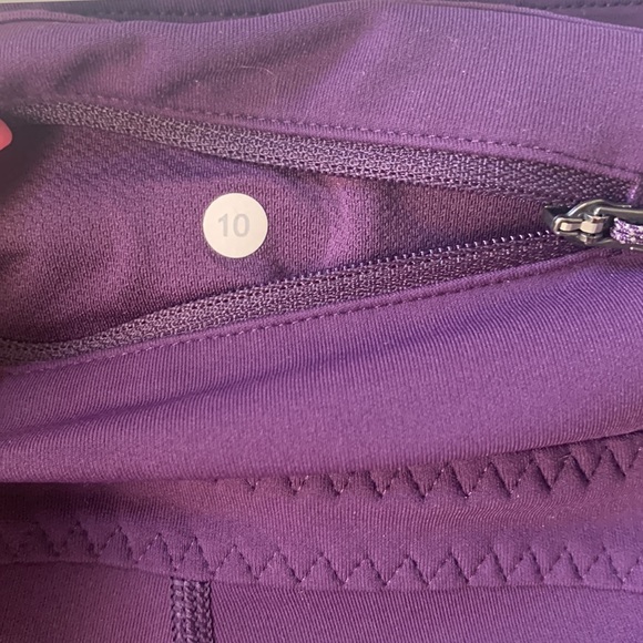 Cropped Purple Lululemon Leggings 21” - Picture 4 of 4